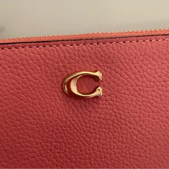 NWOT Coach Light Pink Leather Small Wristlet Pouch - Picture 3 of 8